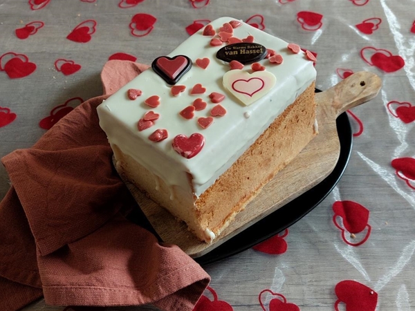 MOEDERDAGCAKE MET CHOC.